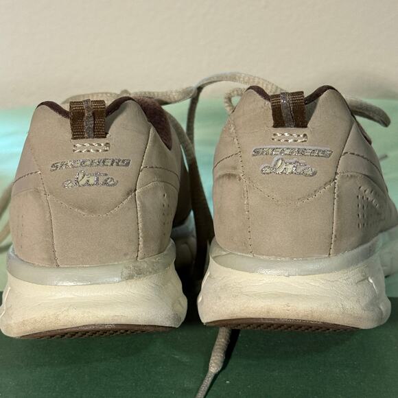 Skechers Elite Memory Foam women’s sz 6. Stone Brown walking shoes. See defect. - Picture 6 of 9